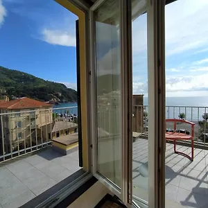 monia-house.hotelitalianriviera.com/