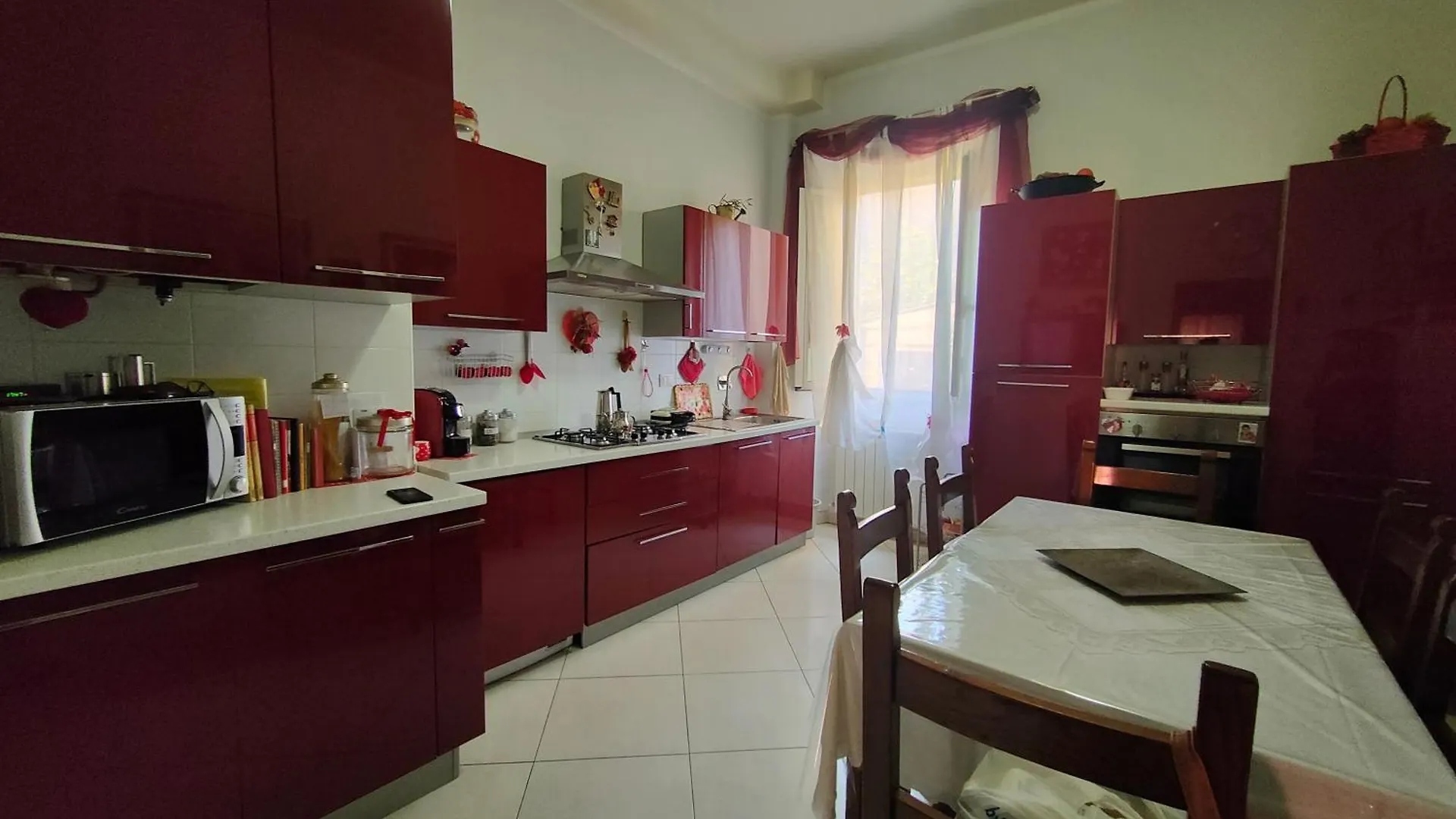 Homestay Chez Marie Apartment Livorno